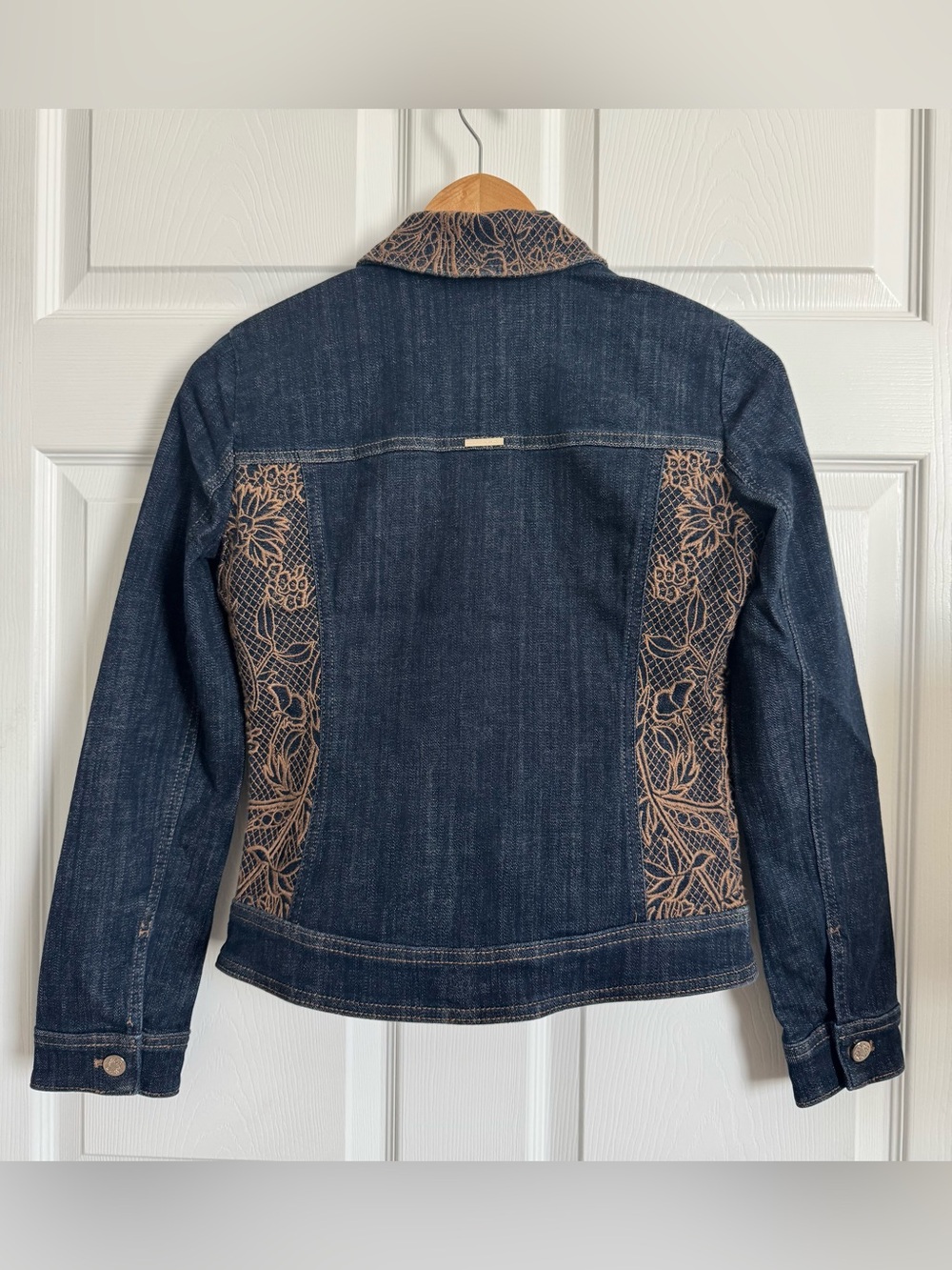 White House Black Market Dark Blue Denim Jacket with Tan Floral Embroidery - Picture 2 of 5